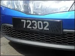 On ne le voit pas mais cette voiture devrait porter les lettres (GBG). A quelle le Anglo-normande correspondent ces trois lettres ?