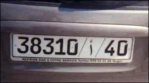 Il n'y a pas de lettres sur ce vhicule mais je peux vous dire que c'est (MA). Cela veut dire ...