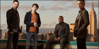 Dans la série "Alphas", comment s'appelle le groupe terroriste que combattent les Alphas ?