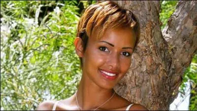 Comment se nomme Miss France 2000 ?