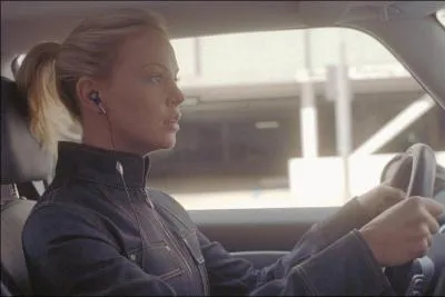 Et enfin au volant d'une Mini cooper, c'est connu !