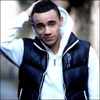 Il chante  Summer montagne  et il est fan de basket, il s'agit de...