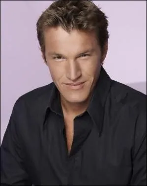 Combien mesure Benjamin Castaldi ?