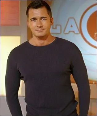 Combien mesure Olivier Minne ?