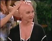 Amie de Phoebe, elle rencontre Ross alors qu'elle est chauve. Rachel deviendra jalouse d'elle en dcouvrant qu'elle a laiss ses cheveux repouss et qu'elle est ravissante. Qui est-elle ?