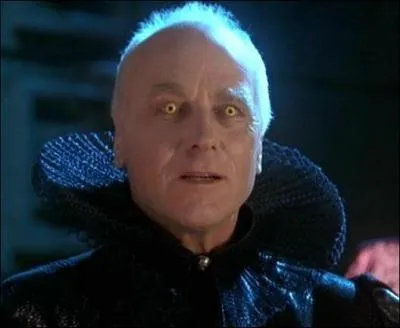 Je suis le sorcier le plus maléfique des territoires libres :