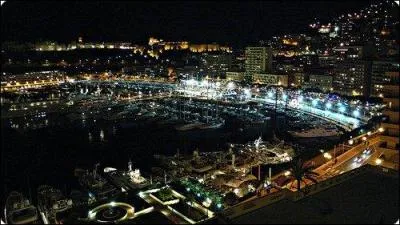 Monte-Carlo est plus grand que le Vatican :