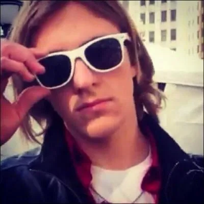 Passons  Rocky, quelle est sa date de naissance ?