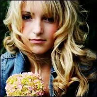 Parlons de chacun plus personnellement. Quelle est la date de naissance de Rydel ?