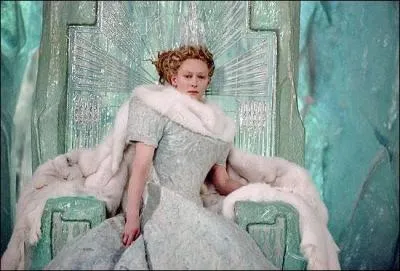 Quel est le prnom de la sorcire blanche ?