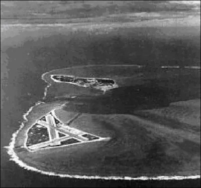 Pendant la bataille de Midway, 3 porte-avions, dont l'Enterprise, s'opposrent  4 porte-avions japonais. A vous de trouver les porte-avions qui ont survcus  cette bataille.