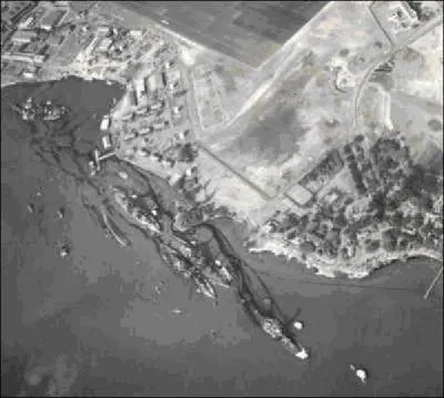 Est-ce que l'Enterprise a particip d'une faon ou d'une autre  la bataille de Pearl Harbor, le 7 dcembre 1941 ?