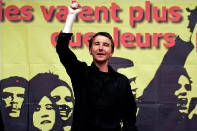 Un hoax, dmont par Rue89, propageait sur le Web de fausses informations sur Olivier Besancenot. Laquelle notamment?