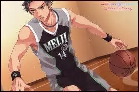 De quelle quipe sportive fait-il partie ?