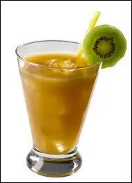 Cocktail délicieux, avec des fruits exotiques. Imaginez-vous en train de le trinquer au bord de la plage avec tous ces palmiers et une mer calme. C'est le cocktail :