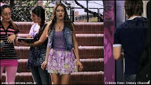 Au dpart Violetta est au studio pour :