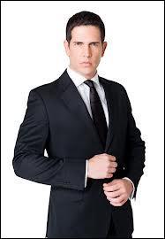 Au dbut de la saison 1, que cache German  Violetta ?