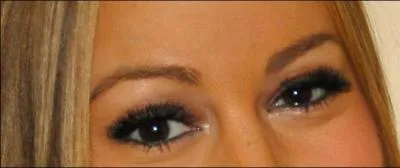 A qui sont ces yeux ?