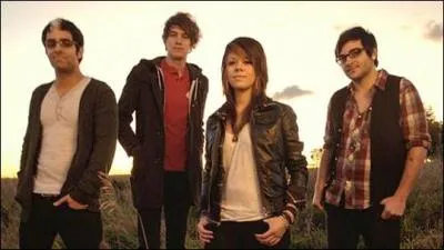 We Are The In Crowd avait  l'origine un nom plus court :  The In Crowd . Pourquoi a-t-il chang ? a