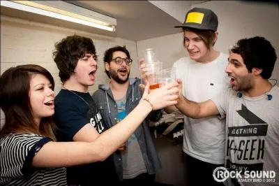 Retrouvez le titre de la chanson  partir des paroles  you've got a big mouth and the streets are talking about the way you walk around like you own the place  :