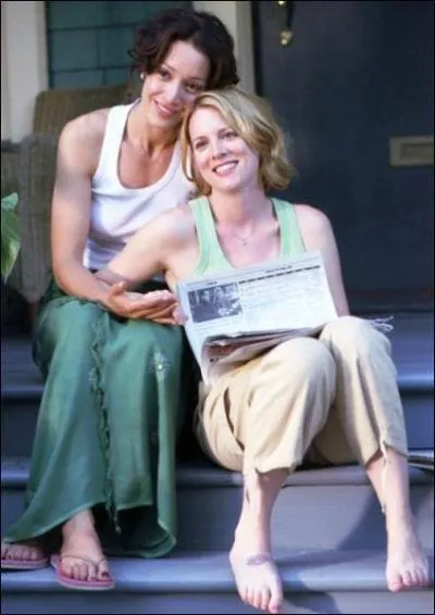 Avec qui Bette trompe Tina dans les derniers pisodes de la saison ?