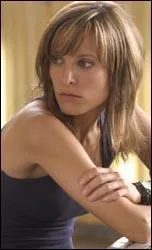 Pourquoi Dana dit  Shane : 'T'es oblige de t'habiller de cette faon tout le temps' ?