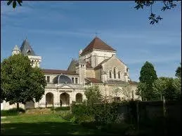 La commune de Fontaine-ls-Dijon (Bourgogne) se situe dans le dpartement n ...