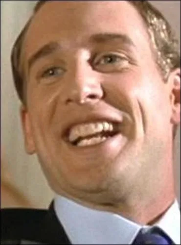 Voici Craig McDermott, un autre personnage avec qui Pat Bateman a l'habitude de trainer. Qui l'interprte ?