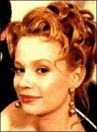 Et qui incarne la maitresse de Patrick, Courtney, une jeune fille perdue drogue et alcoolique ?