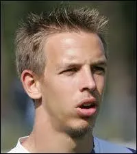 Dans quel club de Ligue 1 joue ce joueur ?