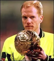 Un autre dfenseur Ballon d'or, il s'agit de Matthias Sammer lu en 1996. Mais o a jou ce dfenseur allemand ?