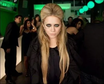 Qui lui jette un sort ?