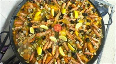 Quel terme espagnol dfinit  la fois une danse et un plat ?