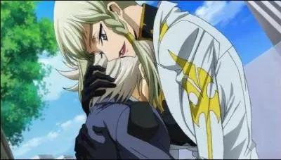 Comment s'appelle cette fille ?