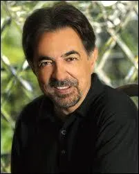 Comment s'appellent les 2 enfants de Joe Mantegna ?