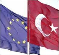 Depuis quelle année la Turquie a-t-elle, d'après les accords du sommet d'Helsinki, vocation à rejoindre l'Union européenne ?