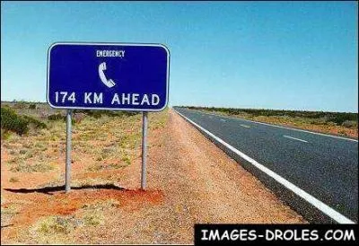 Quelle est la distance entre deux bornes d'appel d'urgence en France sur les autoroutes (borne orange) ?