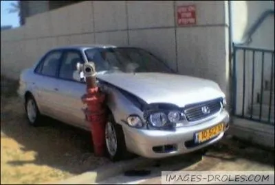 Lors de vos mouvements de stationnement, il ne faut pas ...