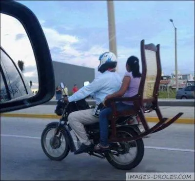 Une chaise  bascule ...