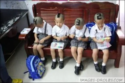 Quel sport se joue en quipe de 4 joueurs ?