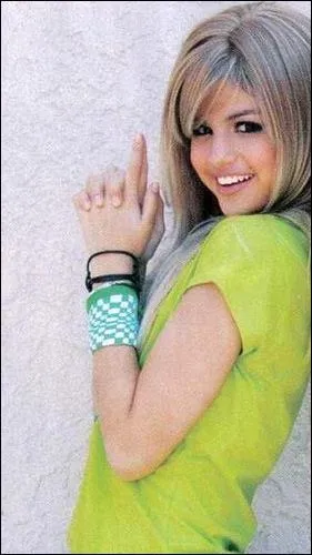 Avec qui est-elle sortie dans la saison 3 jusqu' la fin ?