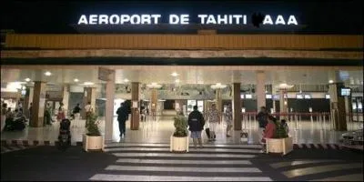 Quel est le nom de l'aroport qui dessert Papeete ?