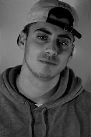 Qui est cette personne ?