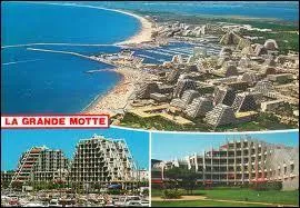 Je pars  La Grande-Motte (Languedoc-Roussillon), connue pour ses immeubles en forme de pyramide. La ville se situe dans le dpartement ...