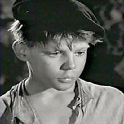 Octobre : Georges Poujouly n'est pas très connu. Il a fait ses débuts au cinéma à 11 ans dans ''Jeux interdits'' au côté d'une grande actrice qui n'avait alors que 6 ans...