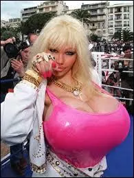 Mars : Quel moyen de locomotion Lolo Ferrari ne pouvait-elle pas utiliser ?