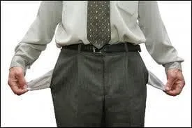  Dcidment, cet homme-l n'a pas la langue dans sa poche !   Laquelle des phrases suivantes correspond le mieux  cet homme ?