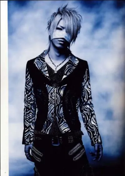 Qui est le bassman du groupe ?