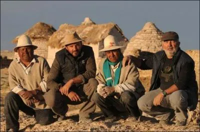 Se sentant des gots d'exotisme, Grard Jugnot est all rendre visite aux Chipayas !