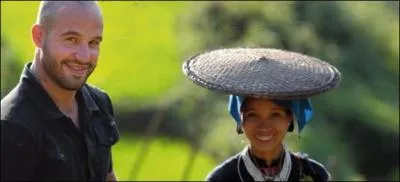 Comme j'ai dj mentionn Virginie Elfira dans un autre quiz, je terminerai avec Frdric Michalak, qui lui, est parti rencontrer, aprs des heures de marche en montagne, les Lo Lo noirs !